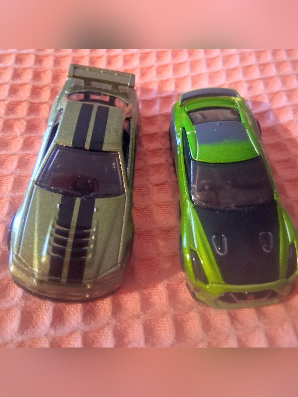 Hot Wheels, Set Of 2 Nissan. Mattel, Greens